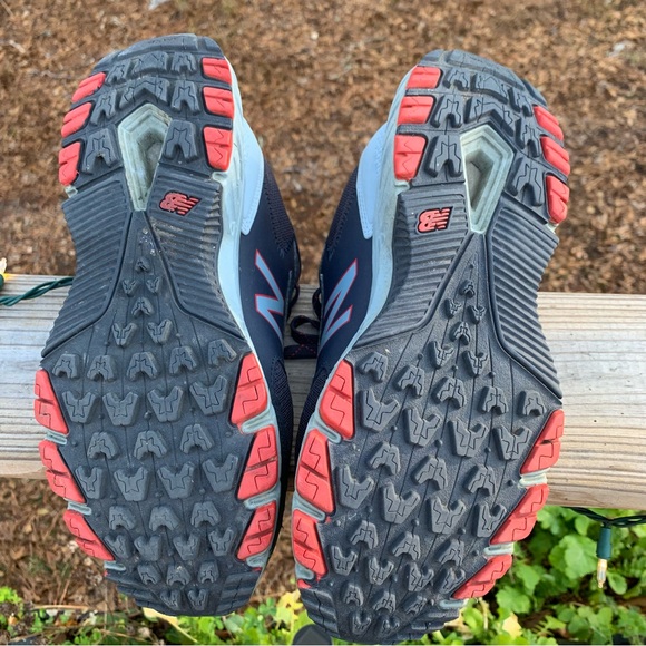 New Balance 510 v5 Athletic Shoes in Two Tone Grey w/Red Men's 10.5 - Picture 5 of 8